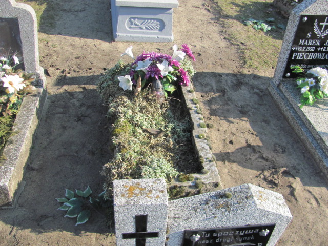  NN Drawsko - Grobonet - Wyszukiwarka osób pochowanych